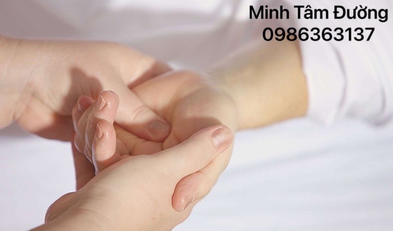 bam-huyet-tai-nha-tai-tai-dong-mai